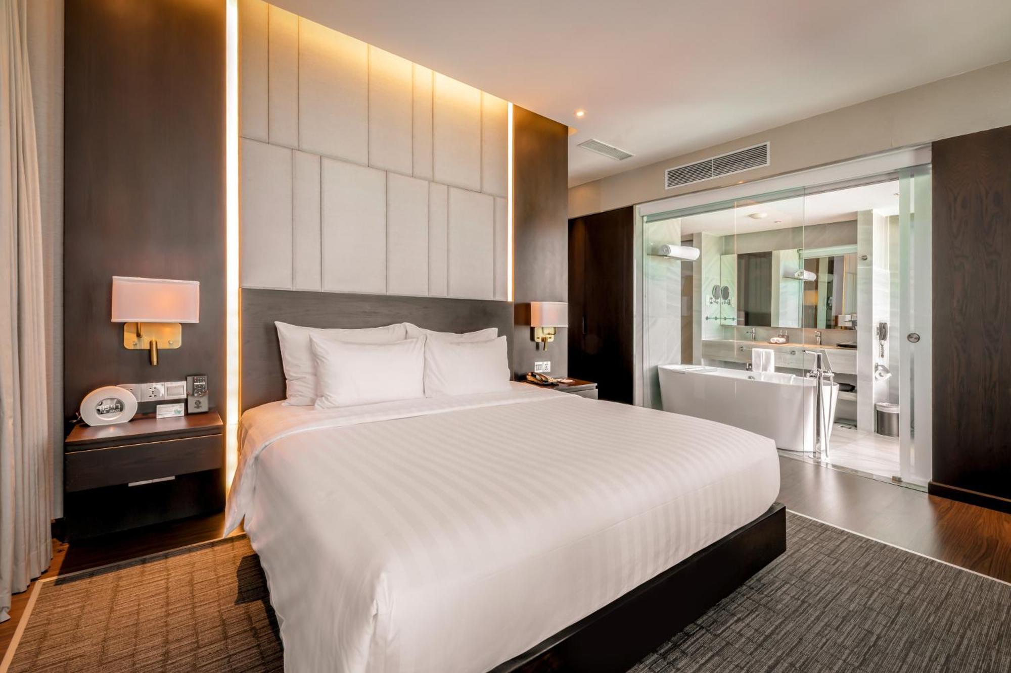 New Orient Hotel Da Nang Exterior photo